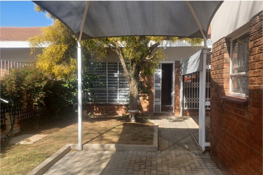 3 Bedroom Property for Sale in Naudeville Free State